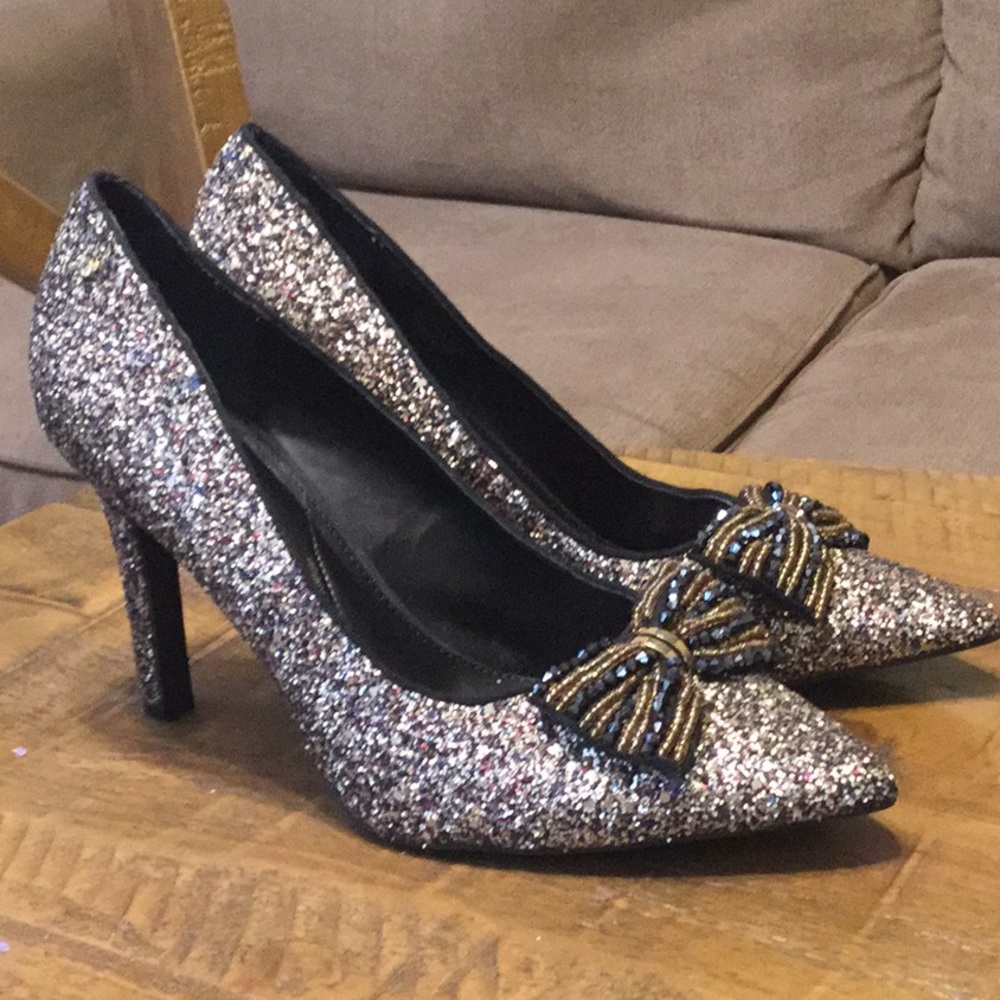 Torrid CIRCUS GLITTER BOW POINTED HEELS